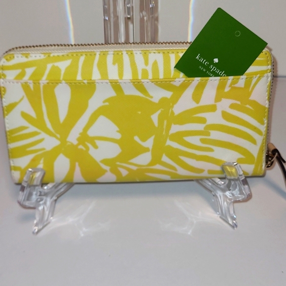 Kate Spade Neda Grant Street Grainy Zip Around Wallet - Picture 2 of 5